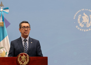 Ministro de Finanzas Públicas, Jonathan Menkos.