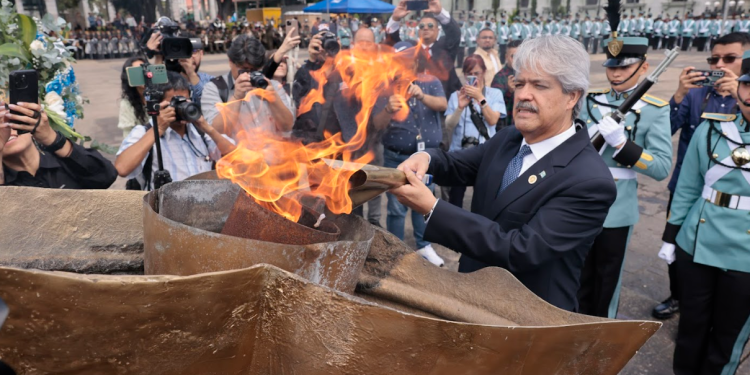 Fuego patrio guía el camino hacia 204 años de independencia