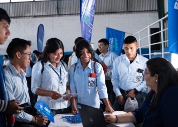 La segunda convocatoria de Becas por Nuestro Futuro cerró con más de 3 mil postulantes. / Foto: Segeplan.