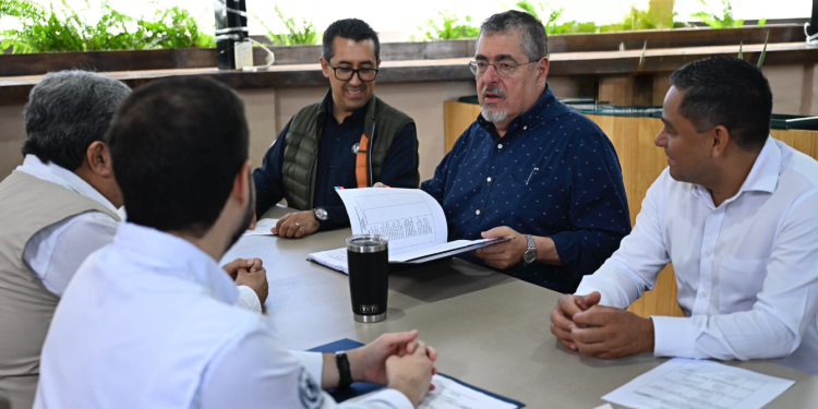 Presidente inicia gira de trabajo “A Tu Tierra” en el departamento de Santa Rosa