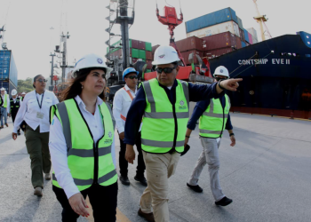 La supervisión de las operaciones refuerza el compromiso del Mingob con la protección de las fronteras y la lucha contra el crimen organizado. / Foto: Mingob