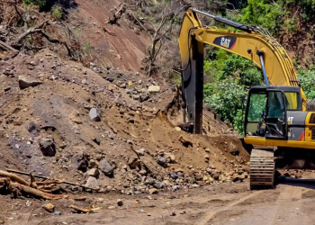 El Ministerio de Comunicaciones continúa dando seguimiento a los daños ocasionados por los eventos sísmicos. (Foto: CIV )