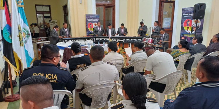 El evento contó también con la participación de representantes de la Academia de Lenguas Mayas de Guatemala. / Foto: PNC