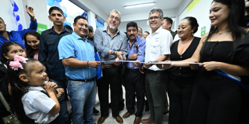 Presidente Bernardo Arévalo participa en la inauguración del centro de Salud en la aldea El Rodeo, Nueva Santa Rosa. (Foto: Byron de la Cruz)