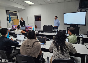 DGAC ejecuta cursis de certificación para el cumplimiento de estándares internacionales de aeronáutica./Foto: DGAC.