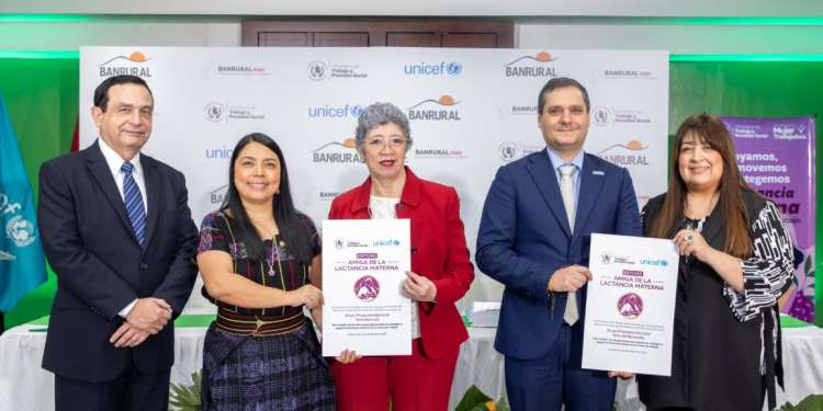 Banrural es ahora un espacio amigo de la lactancia materna./Foto: Mintrab.