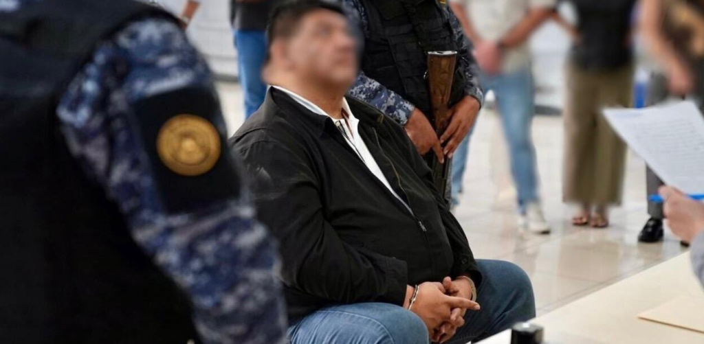 Roberto Carlo Girón Hernández, alias "Gordo", extraditado a Estados Unidos. / Foto: Embajada de Estados Unidos.