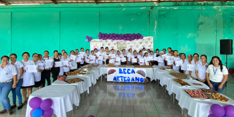 Mides abre convocatoria para Beca Artesano. / Foto: Mides.