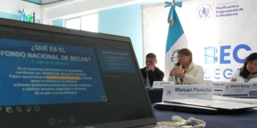 Segeplan promueve Becas por Nuestro Futuro a nivel departamental. / Foto: Segeplan.