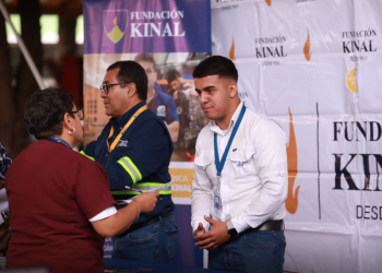 IGSS impulsa formación académica de su personal con Expo Becas 2026. (Foto: IGSS)