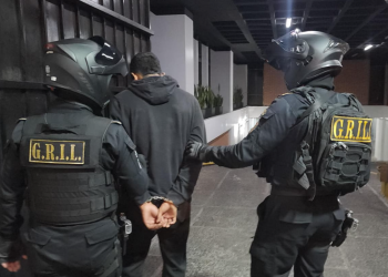 El capturado fue identificado como Marvin Joel Díaz Virula, de 18 años, alias “Chang”. / Foto: PNC