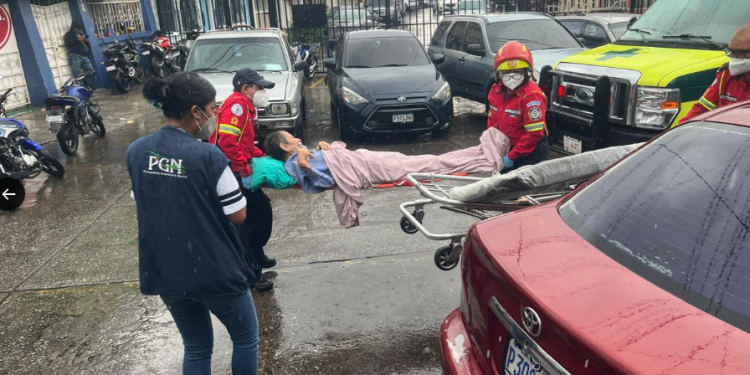 La PGN informó sobre el rescate de un adulto mayor de 80 años, quien se encontraba en condiciones de abandono. / Foto: PGN