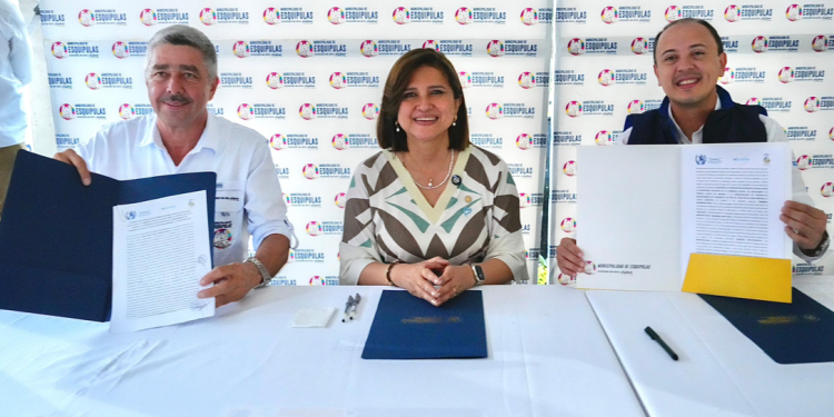 Firman convenio para la creación del segundo Centro de Tratamiento Ambulatorio para atención integral a personas con adicciones. (Foto: Vicepresidencia)