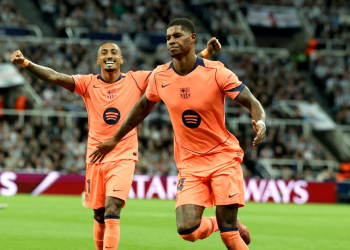 Rashford enciende el sueño de la sexta