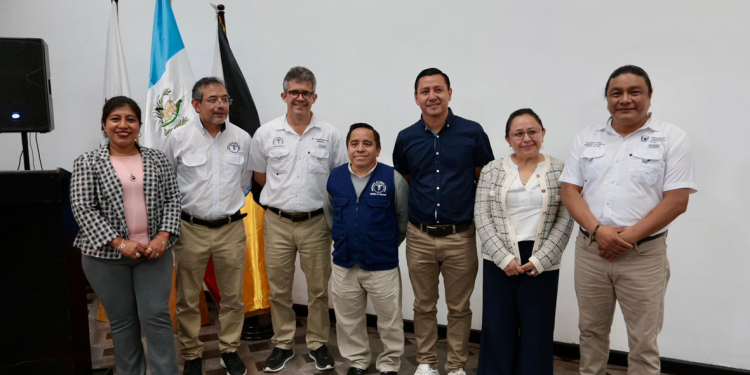 Ministerio de Salud lanzó la nueva fase de su proceso de digitalización de trámites administrativos en Sololá. (Foto: MSPAS)