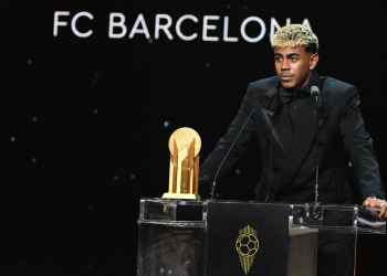 Lamine Yamal gana el premio Kopa 2025
