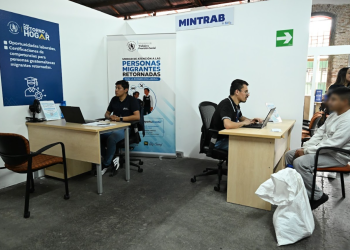 Centro de Atención y Registro ha brindado atención a tres mil 944 personas guatemaltecas. (Foto: Byron de la Cruz)