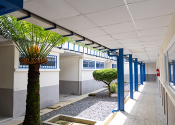 Entregan remozamientos de Centros de Atención Permanentes en Senahú y Telemán. (Foto: UCEE)