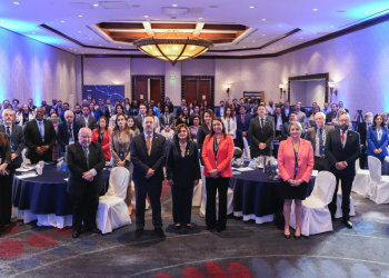 Presidenta en funciones participó en diálogo regional de política que abordó temas de migración, datos e inclusión. (Foto: Vicepresidencia de la República)