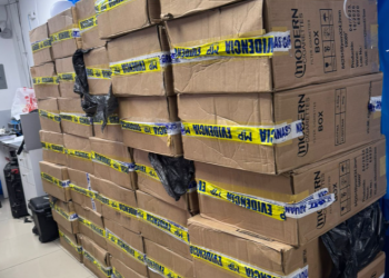 Los cigarrillos incautados no contaban con los permisos sanitarios ni con el pago de impuestos establecidos por la ley. / Foto: PNC.