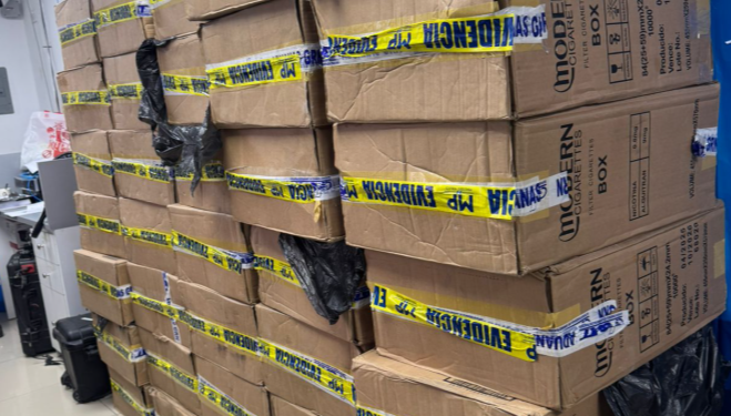 Los cigarrillos incautados no contaban con los permisos sanitarios ni con el pago de impuestos establecidos por la ley. / Foto: PNC.