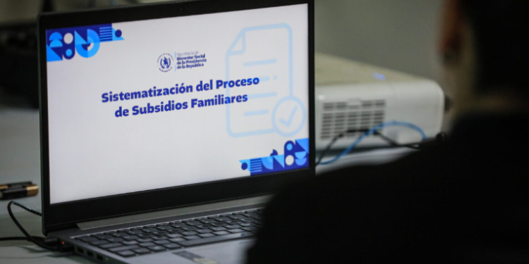 Nuevo reglamento de Subsidios Familiares busca agilizar y acercar los beneficios a quienes más lo necesitan