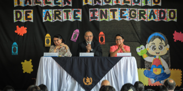 Educadoras de los CAI fortalecen su labor con talleres de arte, música y teatro