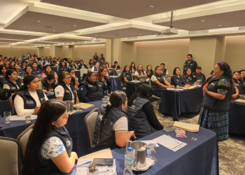 Mides capacita a colaboradores del programa de Comedores Sociales. / Foto: Mides.