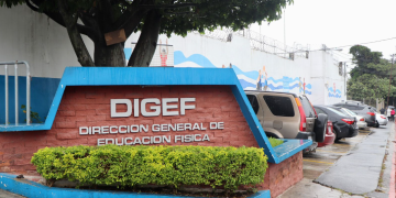 El Mineduc señaló que este cambio busca fortalecer la dimensión administrativa de la Digef. / Foto: coordinación de promoción Digef.