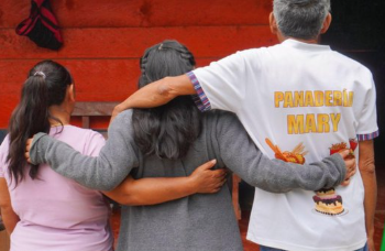 Finalmente, un equipo de PGN viajó durante 14 horas para trasladar a Clara hasta su comunidad de origen. / Foto: PGN.