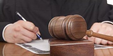 La Corte de Apelaciones del Quinto Circuito en Nueva Orleans determinó que el gobierno de EE. UU. no puede utilizar la Ley de Enemigos Extranjeros en deportaciones.