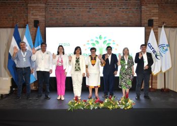 Vicepresidenta participa en reunión del Plan Trifinio en Honduras