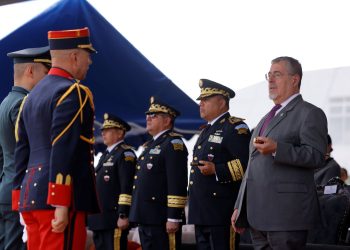 Presidente Bernardo Arévalo participa en actos de conmemoración de aniversario de la Escuela Politécnica y el Día del Cadete. / Foto: Gilber Garcia