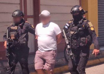 Las autoridades de la PNC reportaron la detención de un nuevo extraditable, el número 23 en lo que va del año. / Foto: PNC