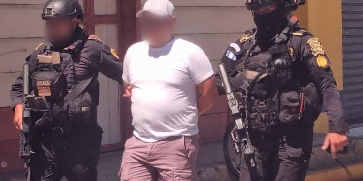 Las autoridades de la PNC reportaron la detención de un nuevo extraditable, el número 23 en lo que va del año. / Foto: PNC