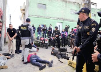 Operativo relámpago en El Gallito. / Foto: PNC