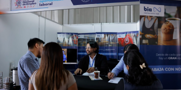 La Feria Nacional de Empleo se lleva a cabo en la capital este 3 y 4 de septiembre luego de visitar varios departamentos. / Foto: Gilber García.