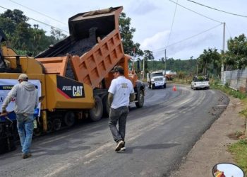 Siguen trabajos de recapeo y rehabilitación vial en Sololá
