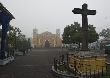 El presidente Bernardo Arévalo inicia gira departamental “A Tu Tierra” en Sacatepéquez
