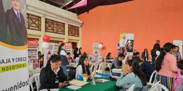 Segunda Feria de Empleo fortalece oportunidades laborales en Sololá