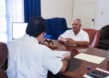 Firman último convenio de fondos ordinarios al municipio de San Luis, Petén