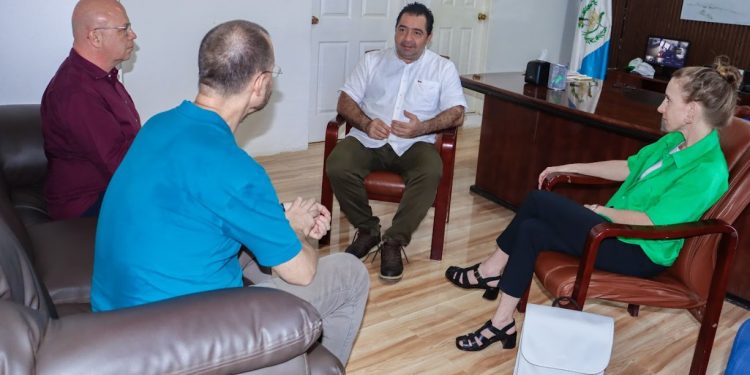 Seguimiento a temas vinculados a recursos forestales y la biodiversidad en Petén