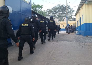 Crearán fuerza de tarea para revisar procesos de la Policía Nacional Civil y el Sistema Penitenciario