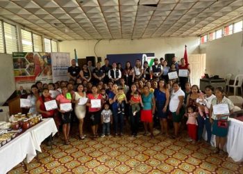 Capacitan a emprendedoras en la Unión, Zacapa, como parte del Programa Beca Artesano