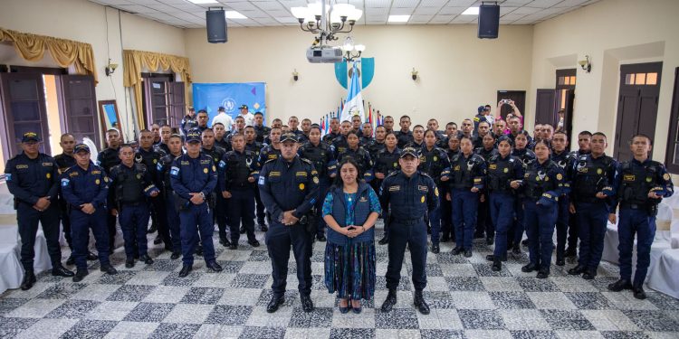 Asignación de nuevos agentes de PNC fortalece la seguridad en Alta Verapaz