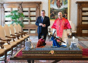 Presidente Bernardo Arévalo se reúne con el papa León XIV. / Foto: Gobierno de Guatemala.