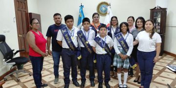 Niña PDH visita la Gobernación Departamental de Zacapa