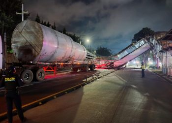 El incidente también afectó el funcionamiento del servicio de Transmetro que opera desde Centra Sur. / Foto Transmetro