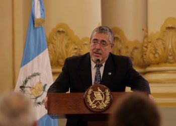 Presidente veta el Decreto 7-2025, la Ley de Fortalecimiento Financiero y Continuidad de Proyectos de Consejos de Desarrollo Urbano y Rural. / Foto: Gobierno de Guatemala.