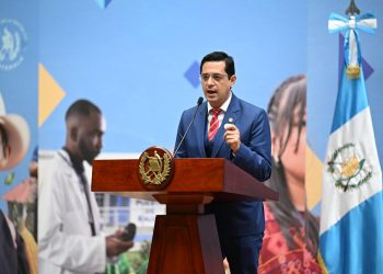 El secretario General Juan Gerardo Guerrero.